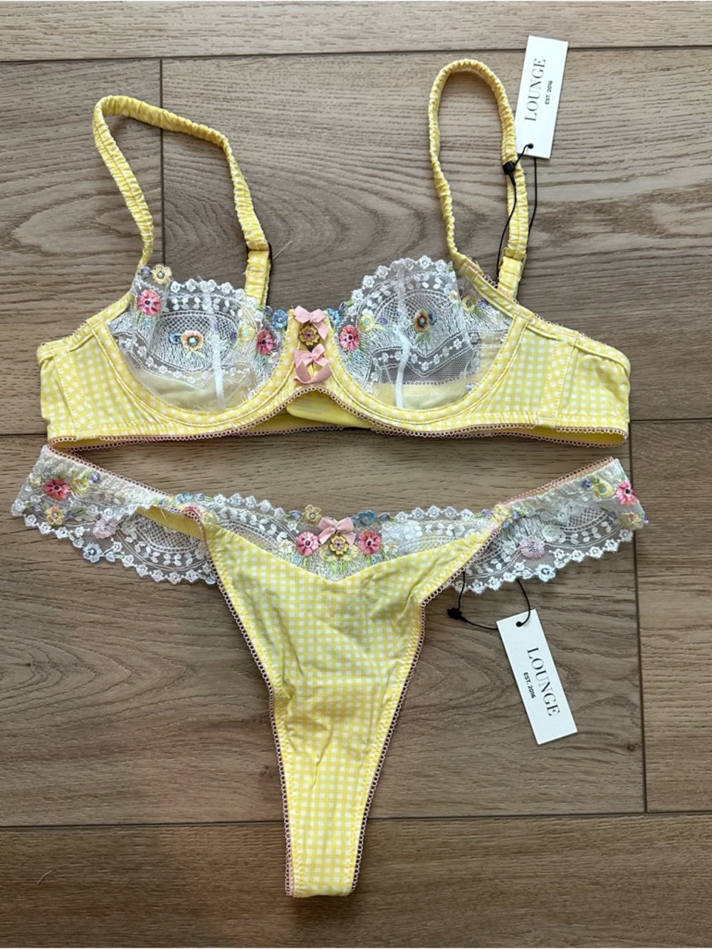 NWT Lounge Joy Yellow Gingham Floral Embroidered Bra and Thong Set 32A/XS